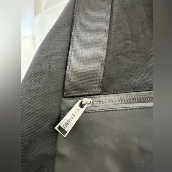 Athleta Large Duffle Gym Bag - Picture 3 of 5